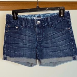Express size 0 jean shorts